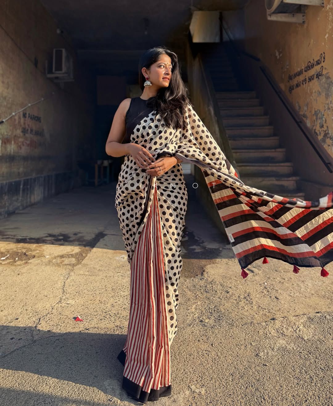 soft linen printed saree