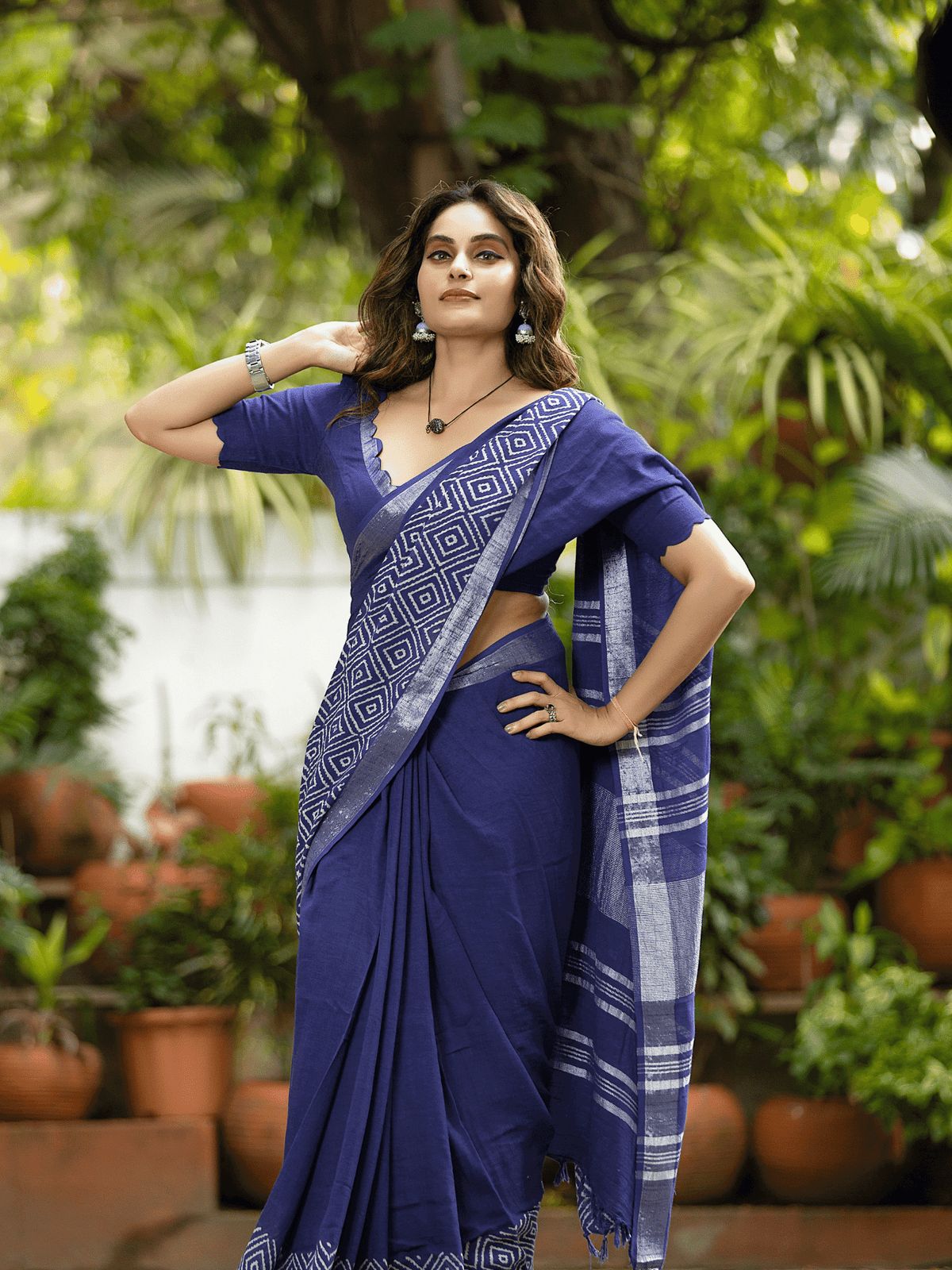 SOFT LINEN PRINTED SAREE