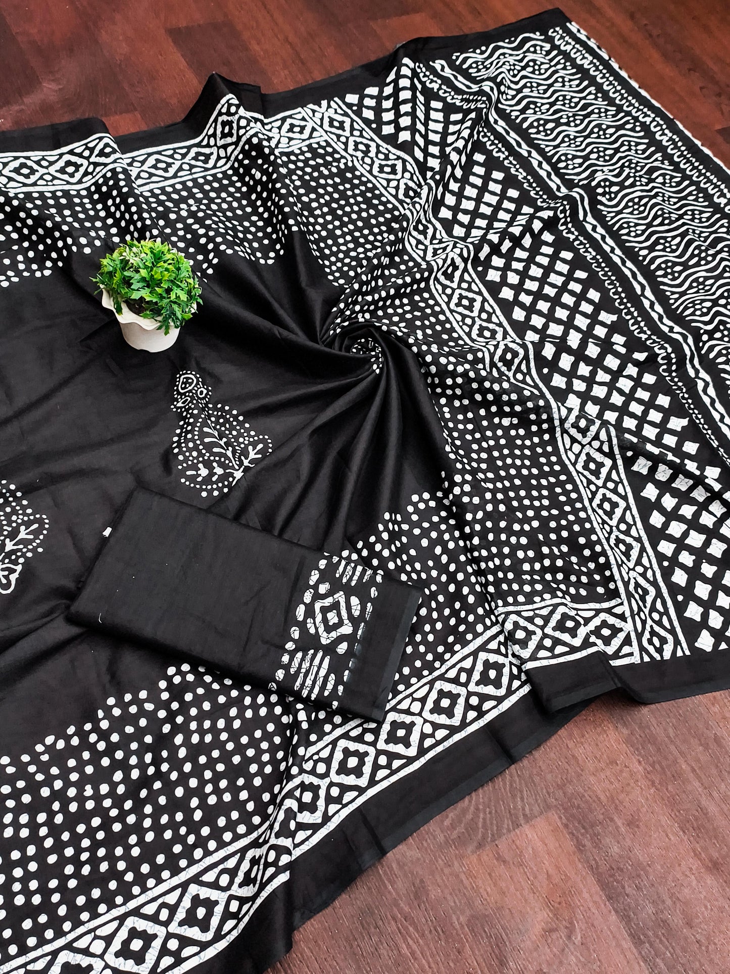 PRINT MULMUL COTTON SAREES