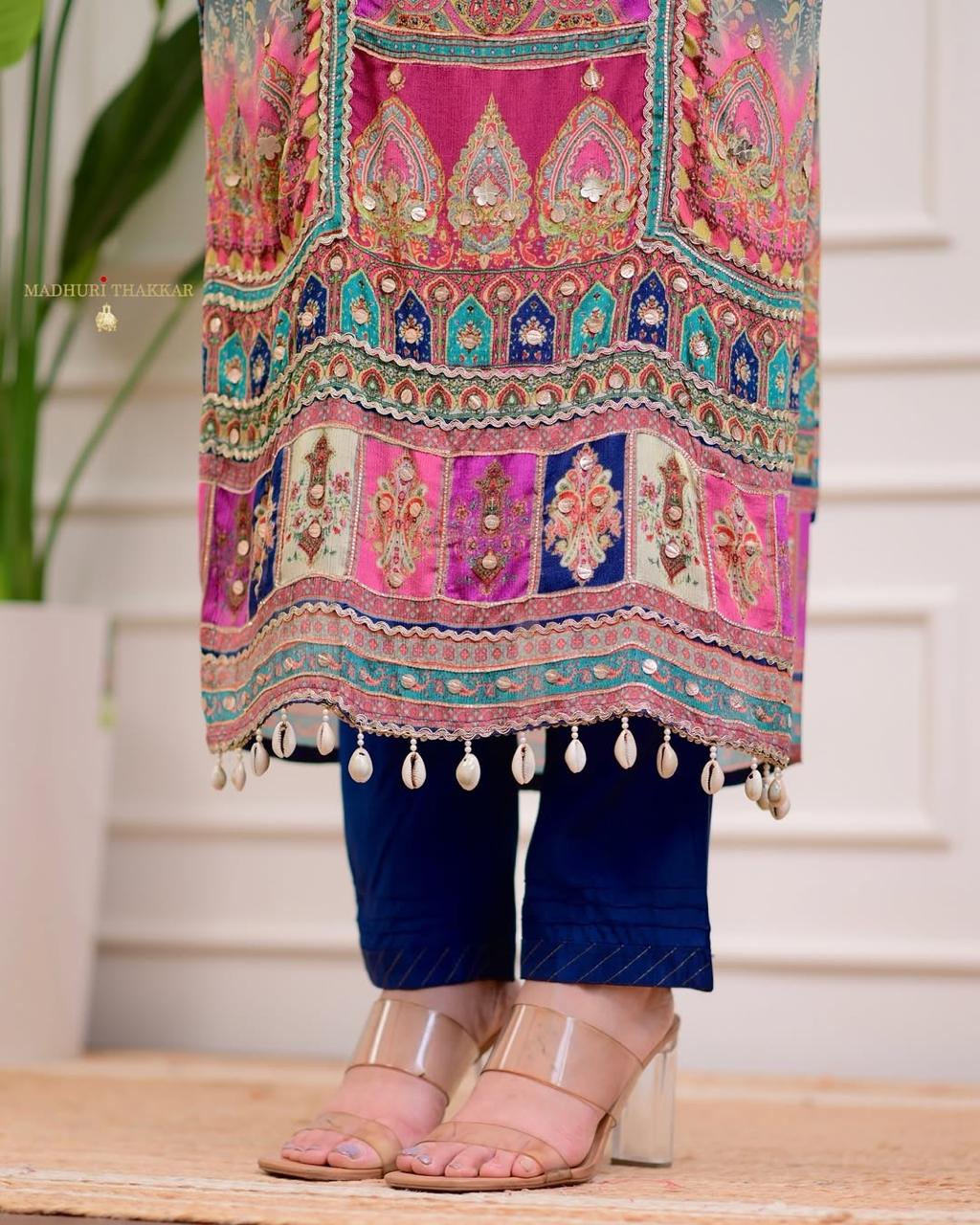 HEAVY WORK & PRINT KURTI PANT SET