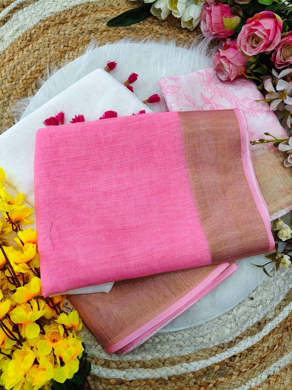 GOLD Border Linen Digital Print Saree