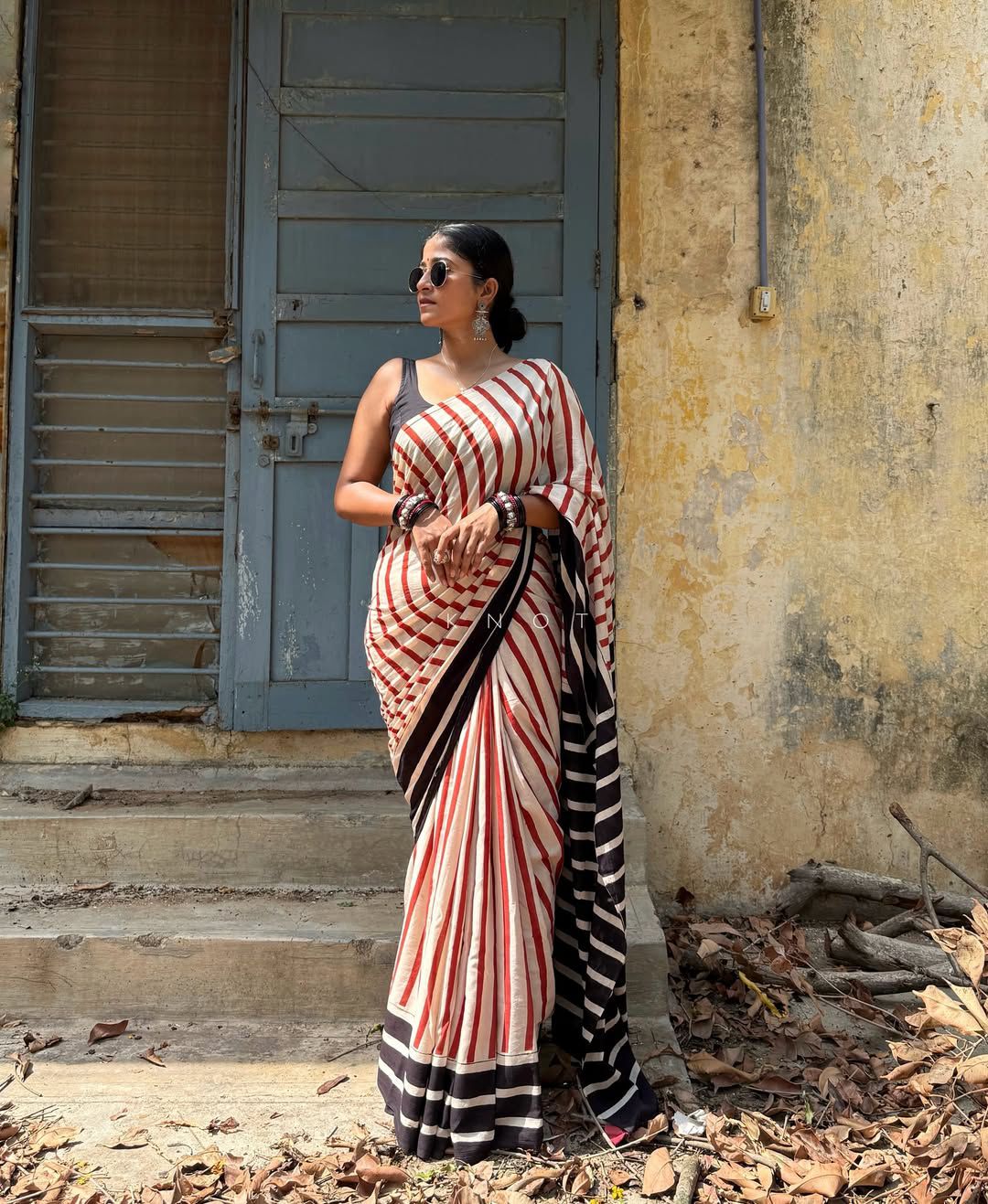 soft linen printed saree