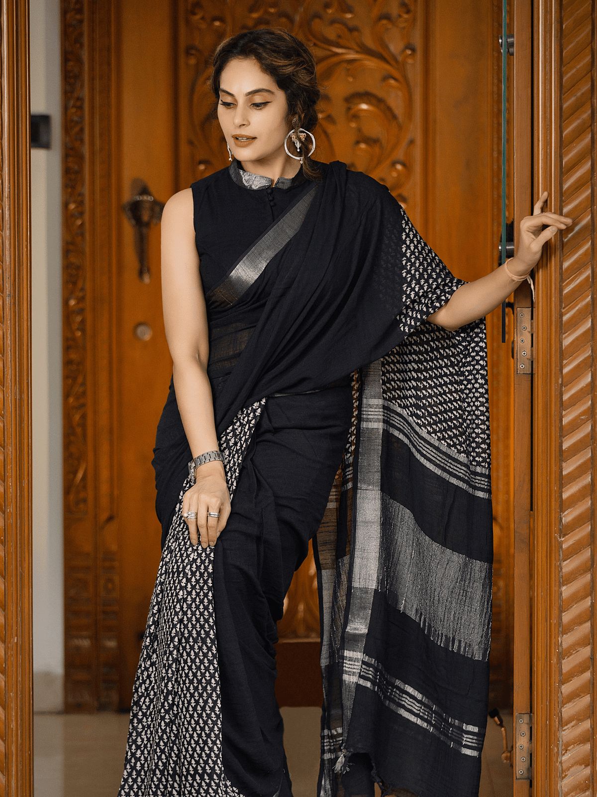 SOFT LINEN PRINTED SAREE